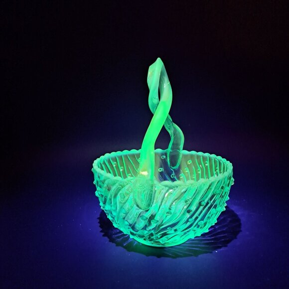 Jefferson Glass Blue Opalescent Uranium Glass May Basket Twisted Handle Vintage - Picture 7 of 14